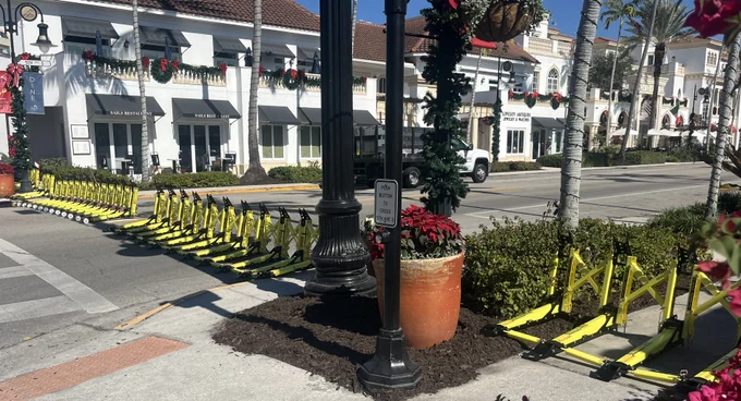 MVB3X vehicle barriers: street and sidewalk applications.